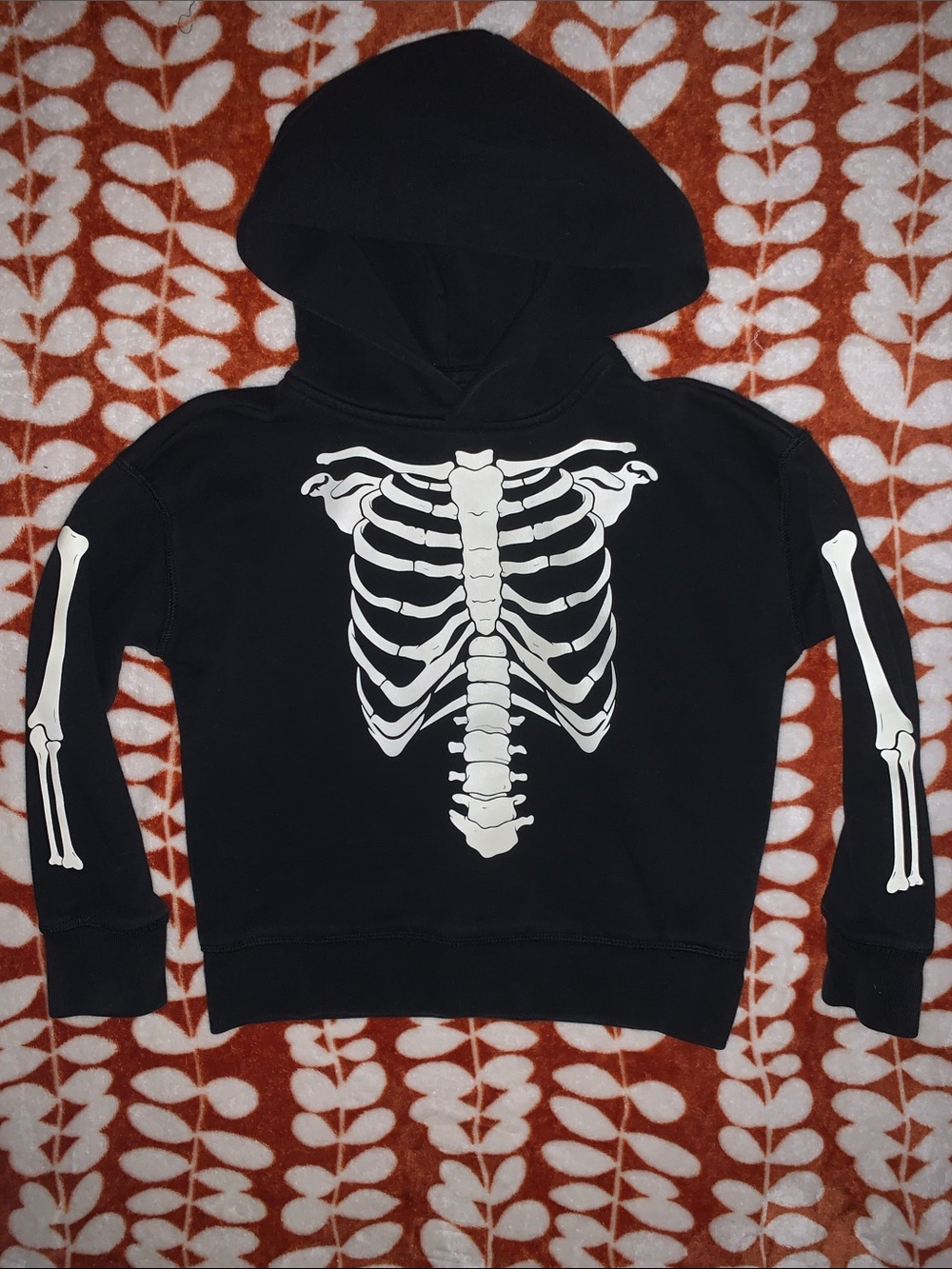 GAP Glow in the dark Skeleton hoodie- Black with Green Bones 5/6